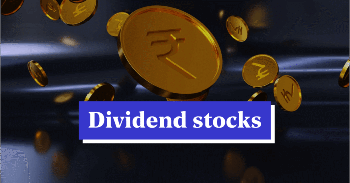 12 Best 5starsstocks.com Dividend Stocks to Buy and Hold in 2025